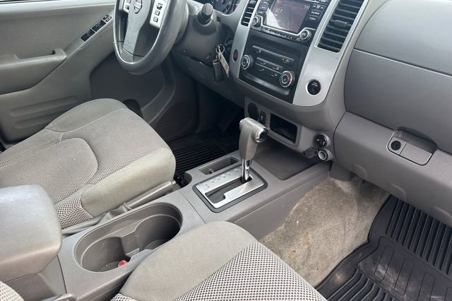 Used 2017 Nissan Frontier SV image 16