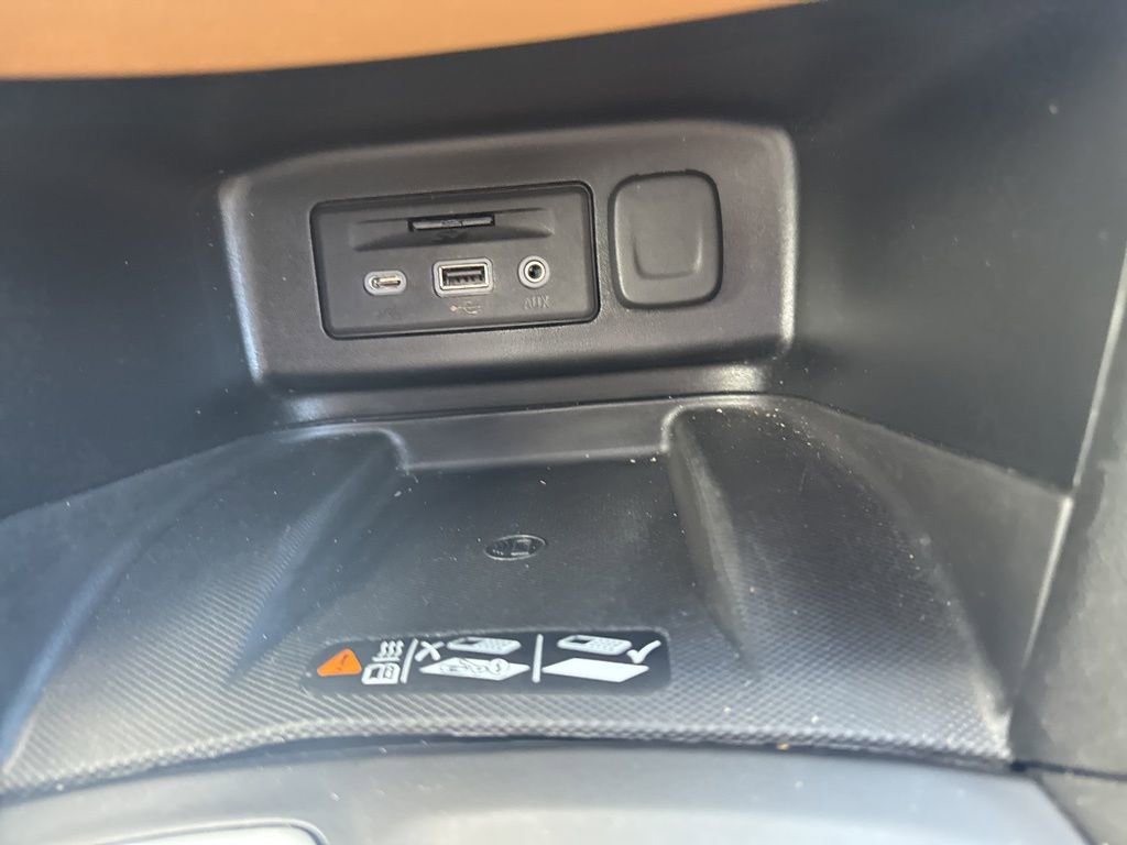 Used 2020 Chevrolet Equinox Premier AWD/4WD image 8