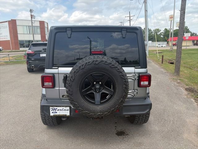 Used 2019 Jeep Wrangler Unlimited Sahara AWD/4WD image 5