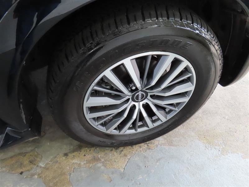 Used 2023 Nissan Armada SL w/ Cargo Package image 9