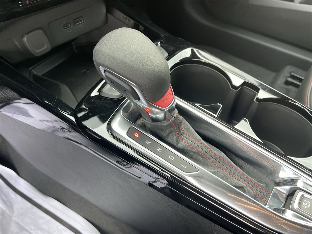 New 2026 Chevrolet Trax RS w/ Sunroof Package image 19