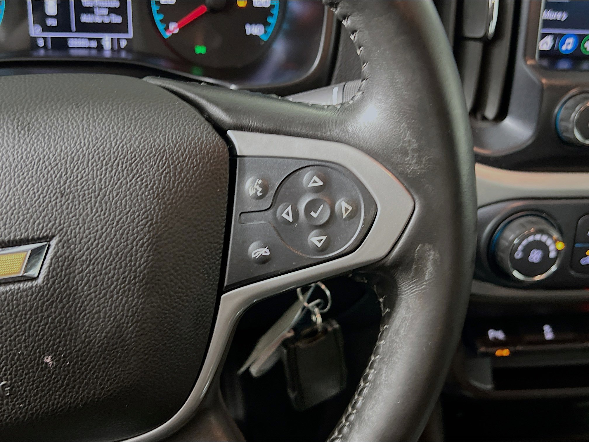 Used 2022 Chevrolet Colorado LT w/ Fleet Safety Package image 20