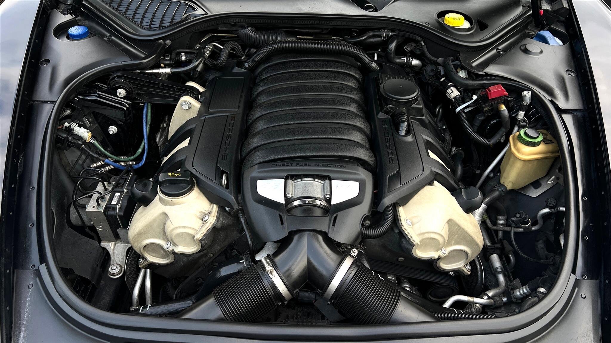 Used 2010 Porsche Panamera 4S image 52