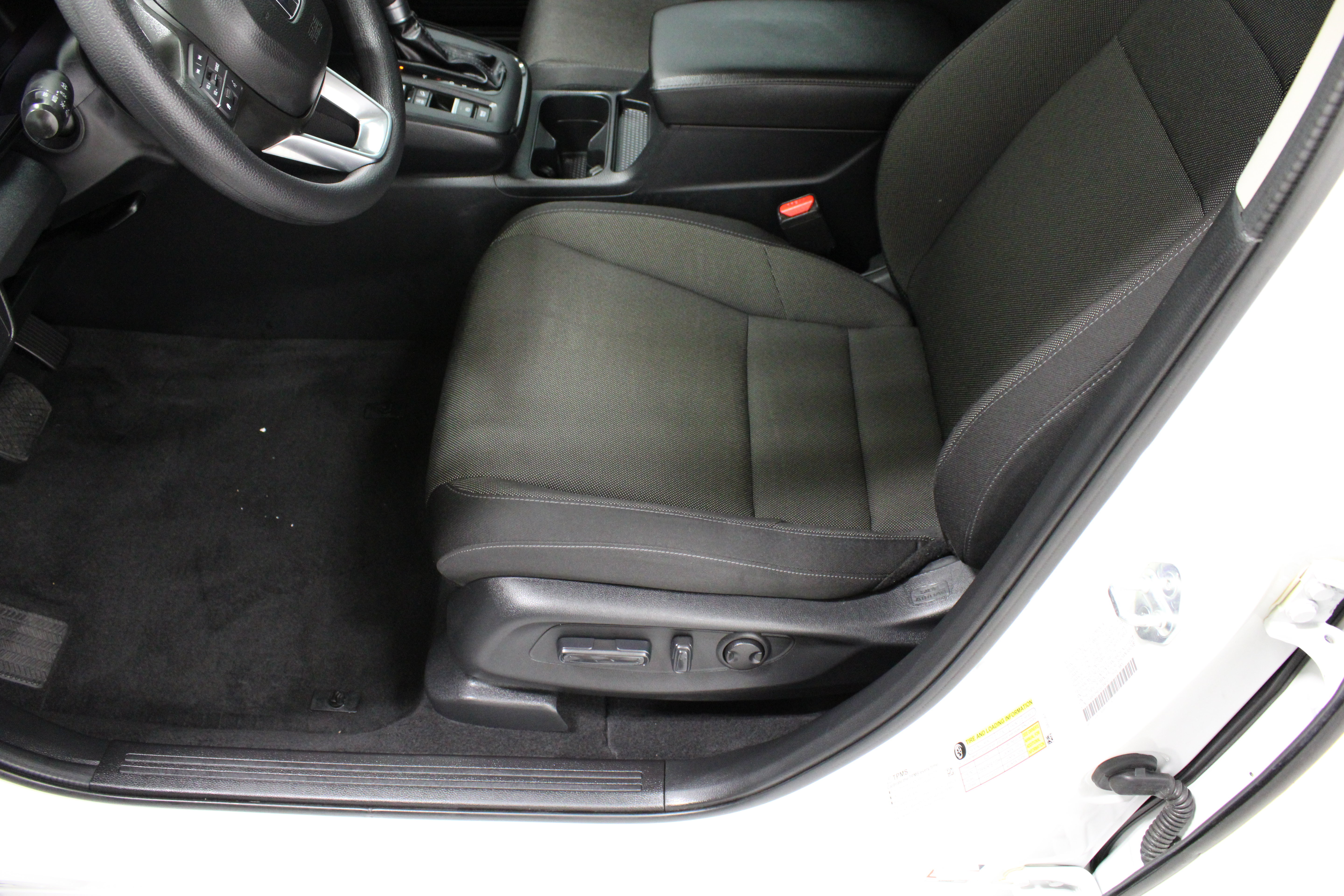 Used 2025 Honda CR-V EX image 15
