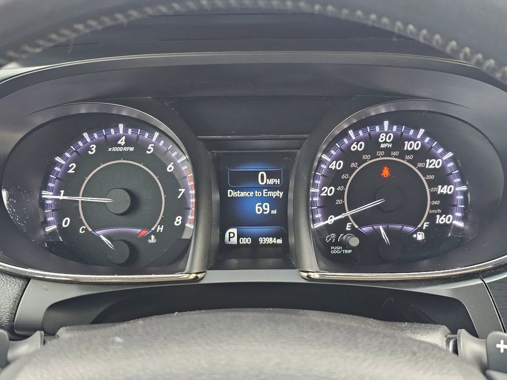 Used 2016 Toyota Avalon Limited image 28