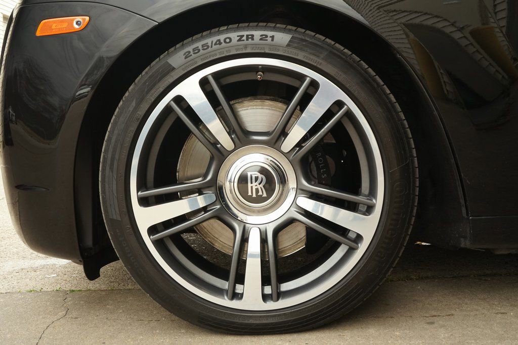 Used 2013 Rolls-Royce Ghost image 31