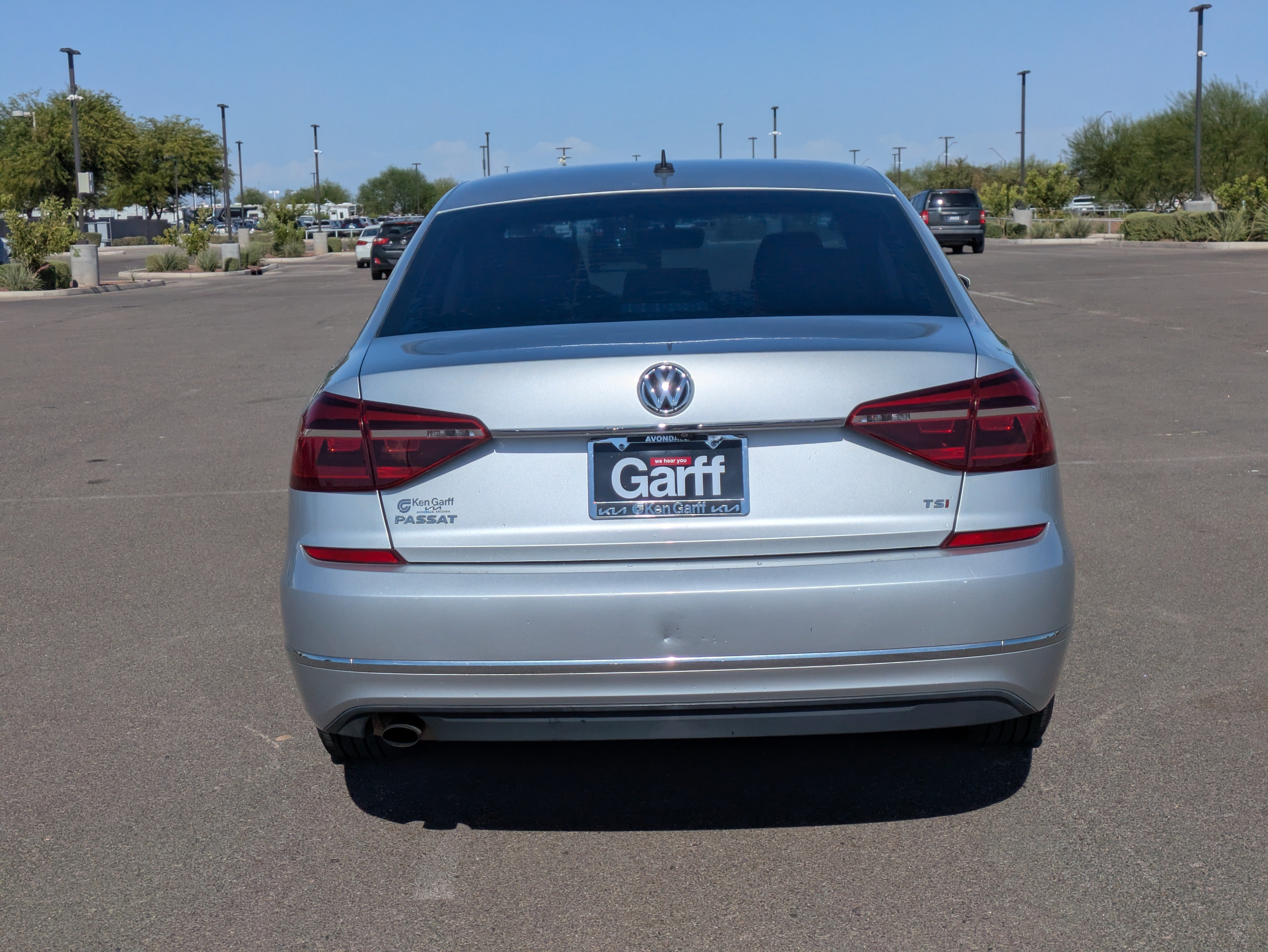 Used 2017 Volkswagen Passat 1.8T S FWD image 4
