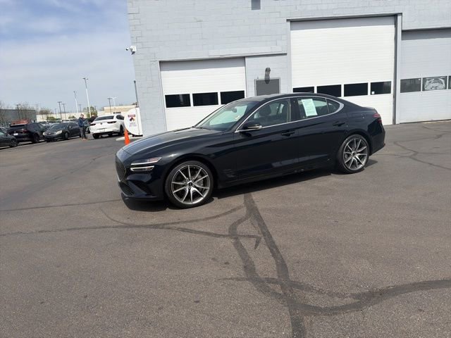 Used 2025 Genesis G70 2.5T image 15