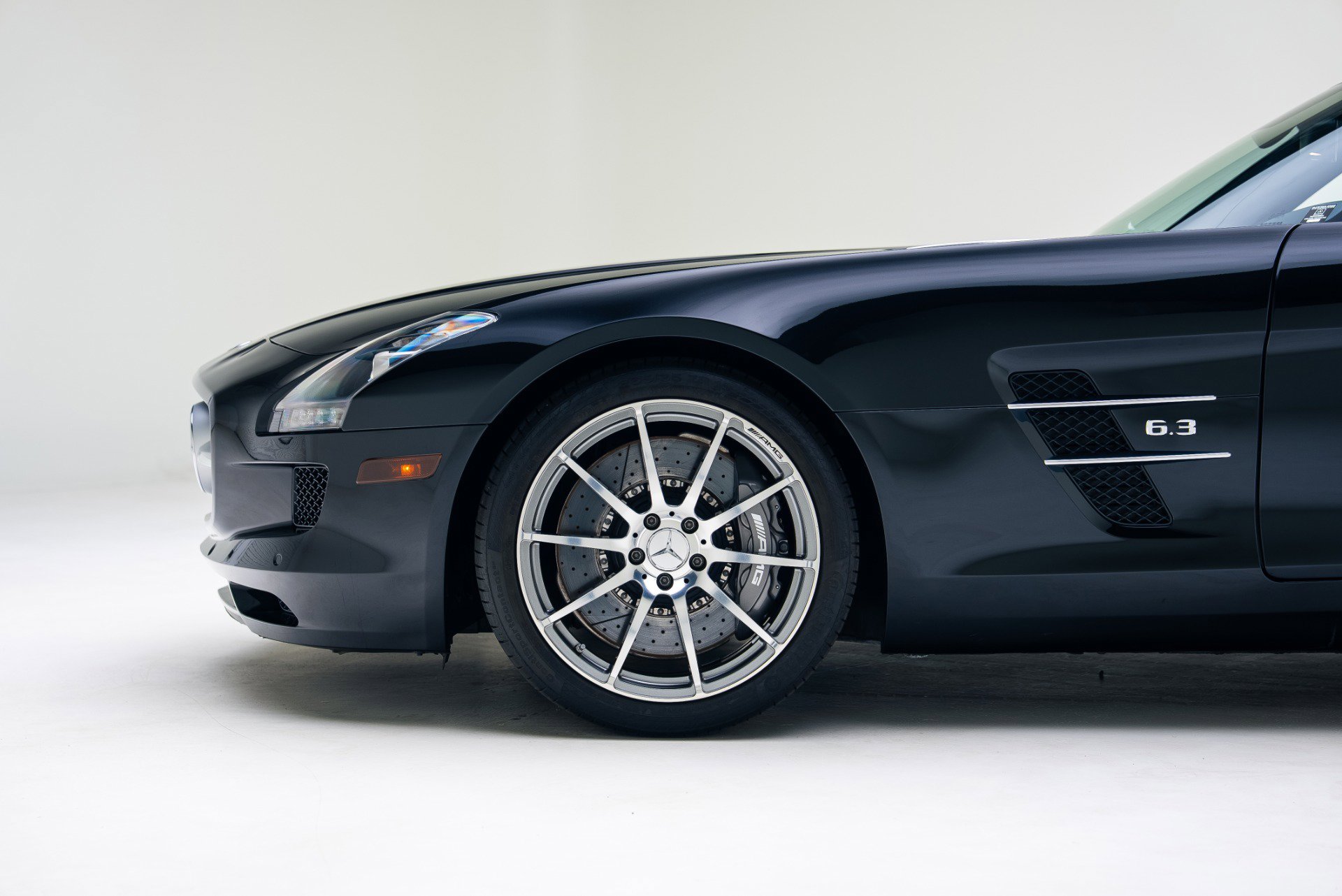Used 2012 Mercedes-Benz SLS AMG image 14