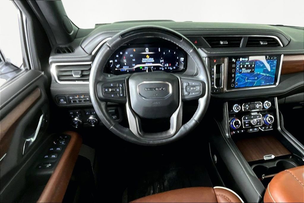 Used 2024 GMC Yukon XL Denali Ultimate image 8