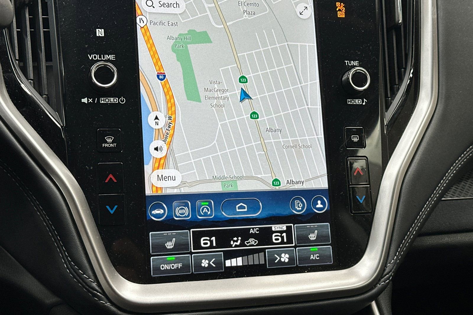 Used 2025 Subaru Outback Premium image 27