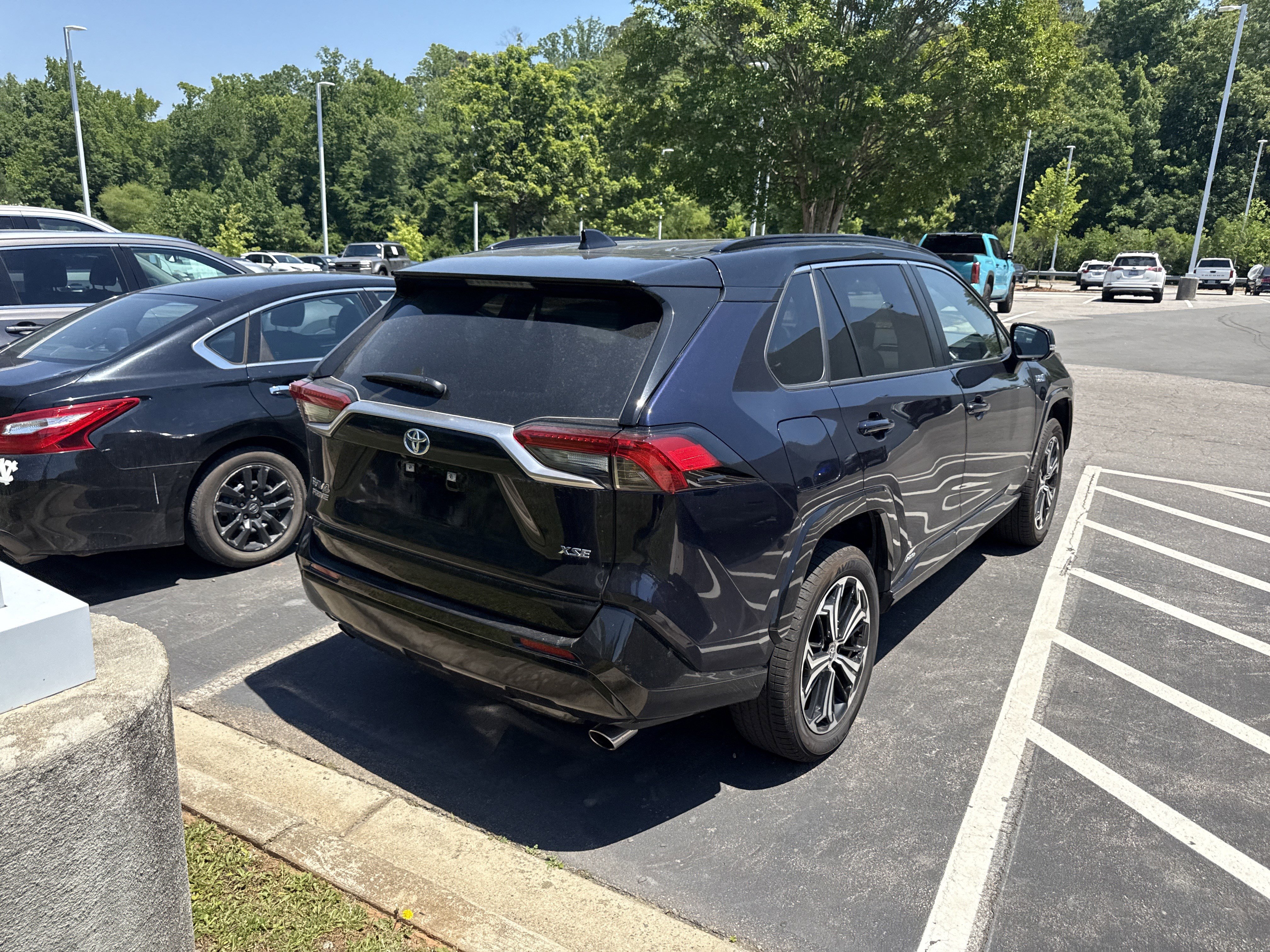Used 2024 Toyota RAV4 XSE AWD/4WD image 42