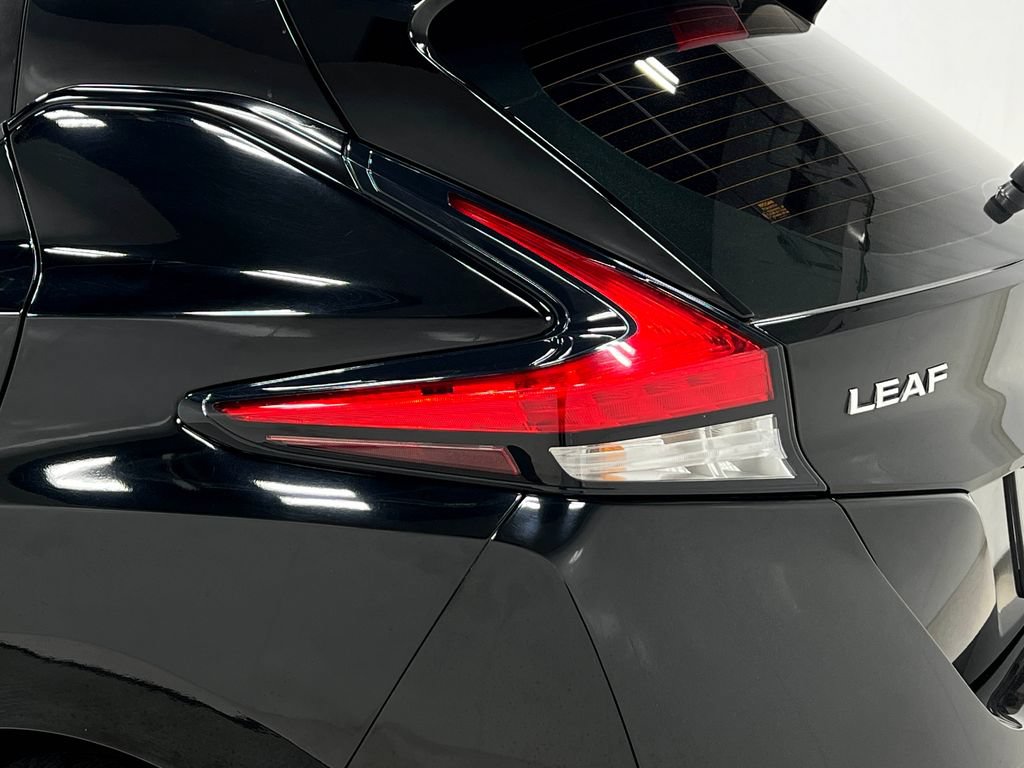 Used 2018 Nissan Leaf SL w/ SL Technology Package FWD image 35