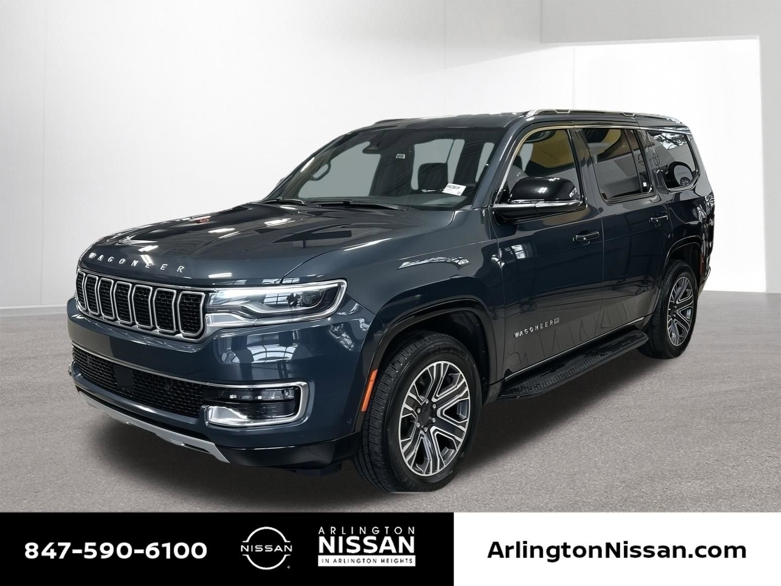 Used 2024 Jeep Wagoneer Series II AWD/4WD image 1