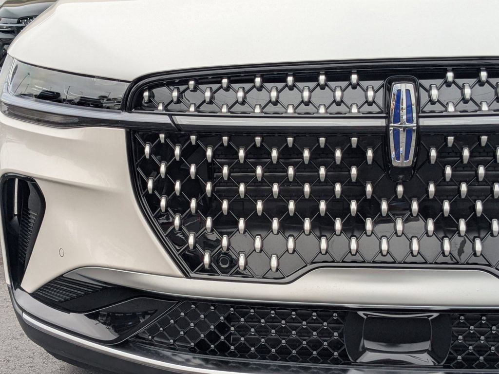 New 2026 Lincoln Nautilus Premier w/ Equipment Group 102A AWD/4WD image 10
