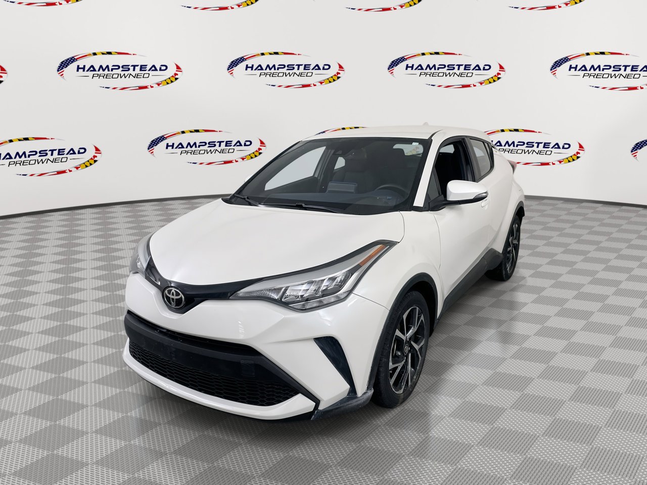 Used 2020 Toyota C-HR XLE FWD image 1