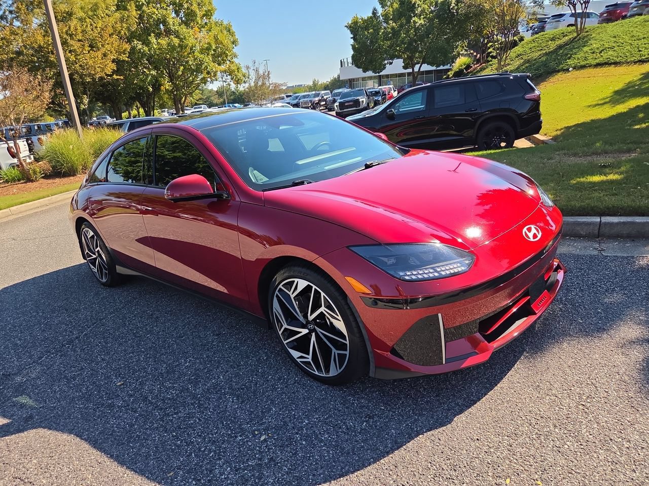 Used 2023 Hyundai Ioniq 6 Limited RWD image 2