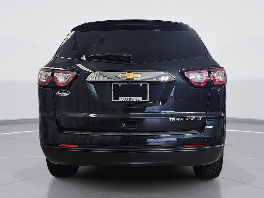 Used 2015 Chevrolet Traverse LT w/ Style and Technology Package FWD image 5