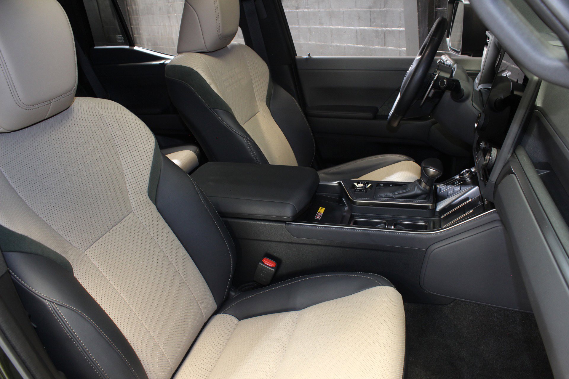 Used 2024 Lexus GX 550 image 51