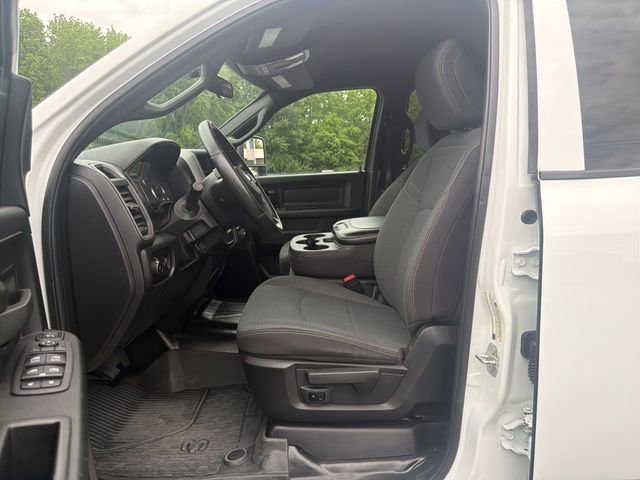 Used 2024 RAM 5500 Tradesman w/ Chrome Appearance Group AWD/4WD image 10