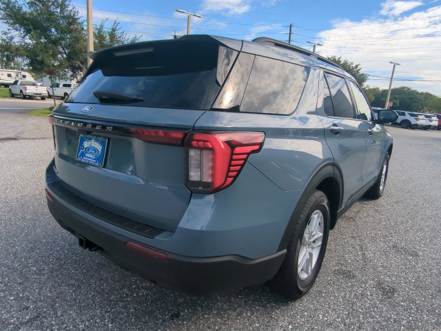 New 2027 Ford Explorer Active RWD image 5