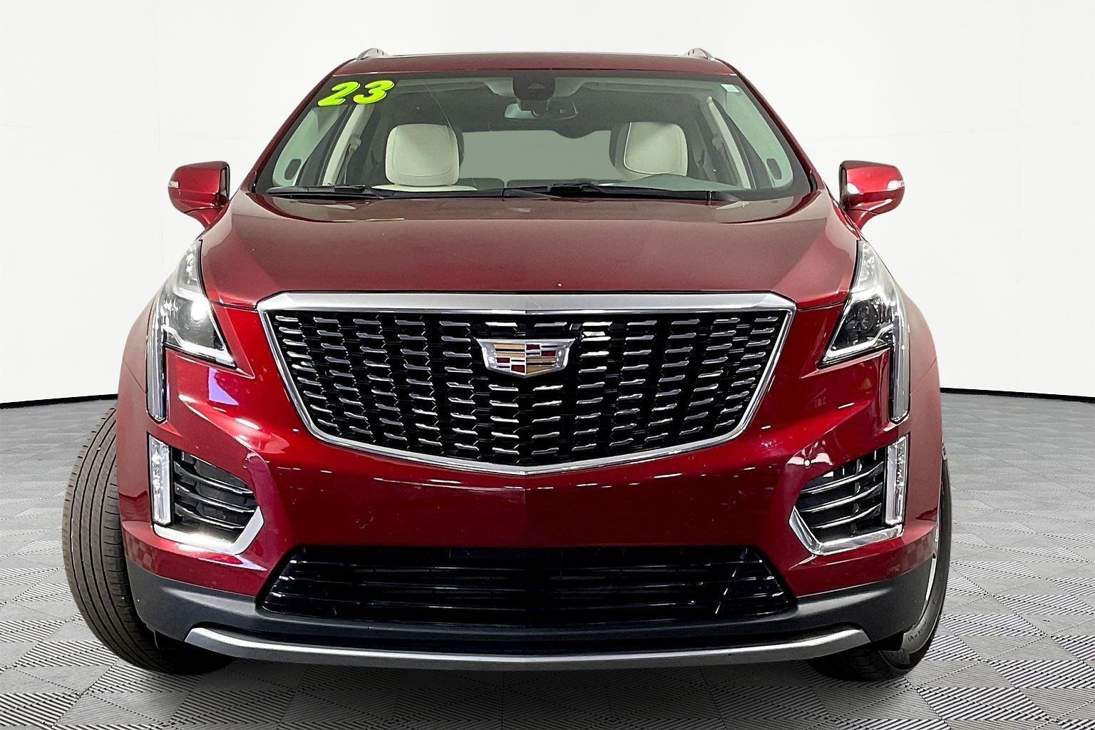 Certified 2023 Cadillac XT5 Premium Luxury AWD/4WD image 2