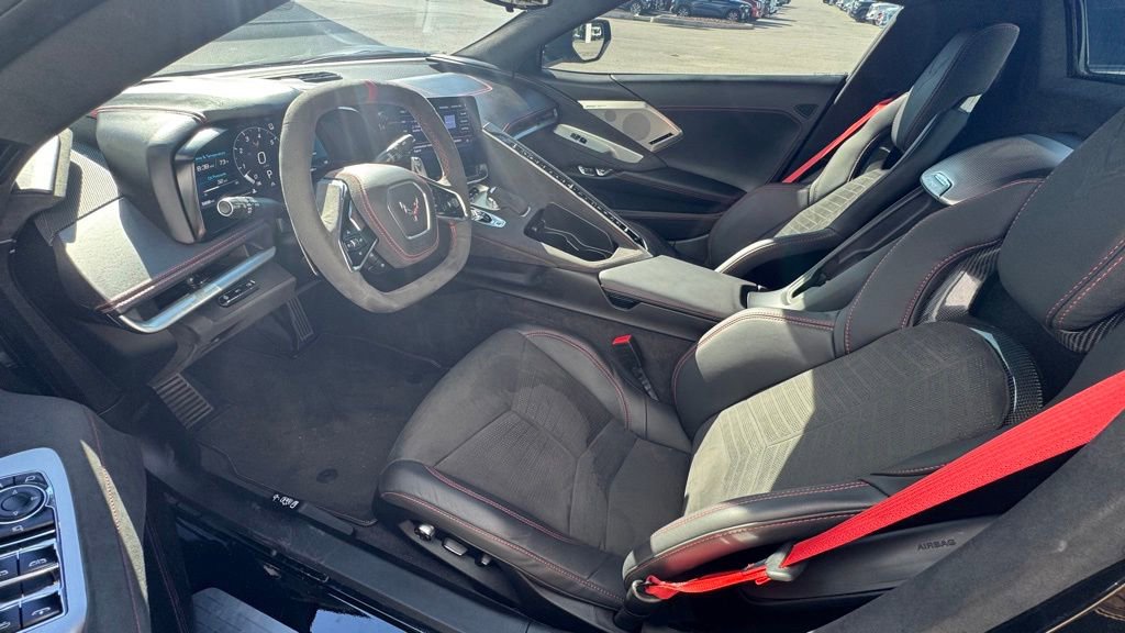 Used 2023 Chevrolet Corvette Stingray Premium Conv w/ Z51 Performance Package RWD image 14