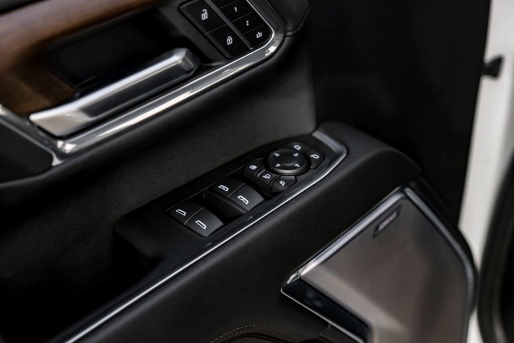 Used 2024 Chevrolet Silverado 3500 High Country w/ High Country Premium Package image 39