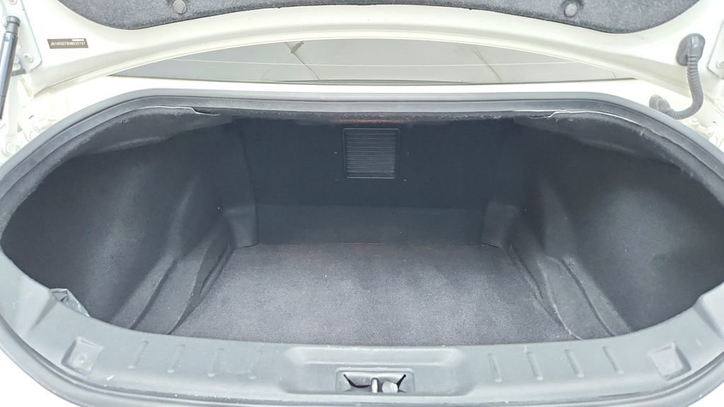 Used 2017 Nissan GT-R Premium w/ Premium Interior Package image 27