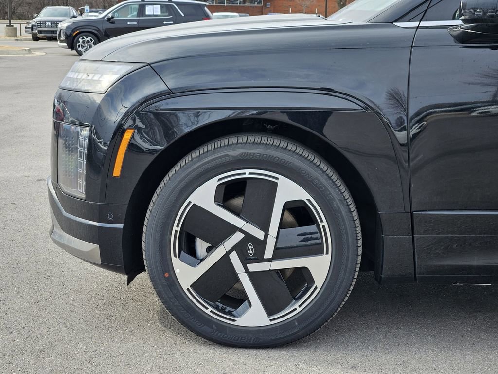 New 2026 Hyundai Ioniq 9 Calligraphy image 10