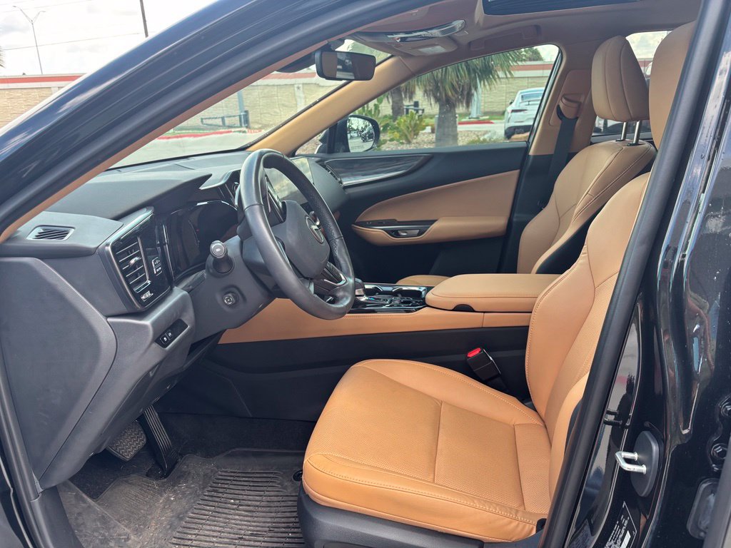 Used 2026 Lexus NX 350 AWD w/ Premium Package image 8