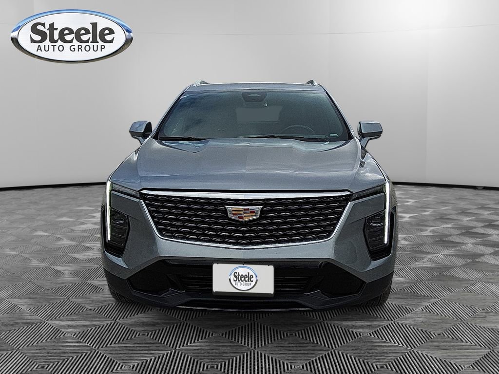 Used 2025 Cadillac XT4 Premium Luxury image 8