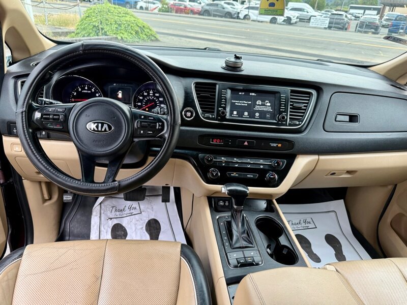 Used 2018 Kia Sedona LX w/ LX Essentials Premium Package FWD image 8