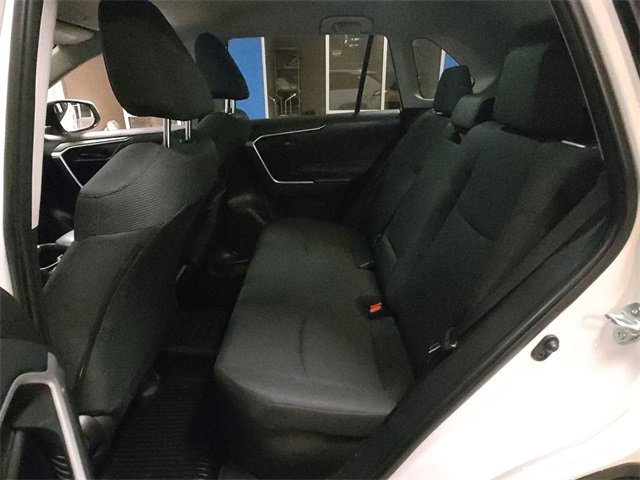 Used 2024 Toyota RAV4 LE image 22