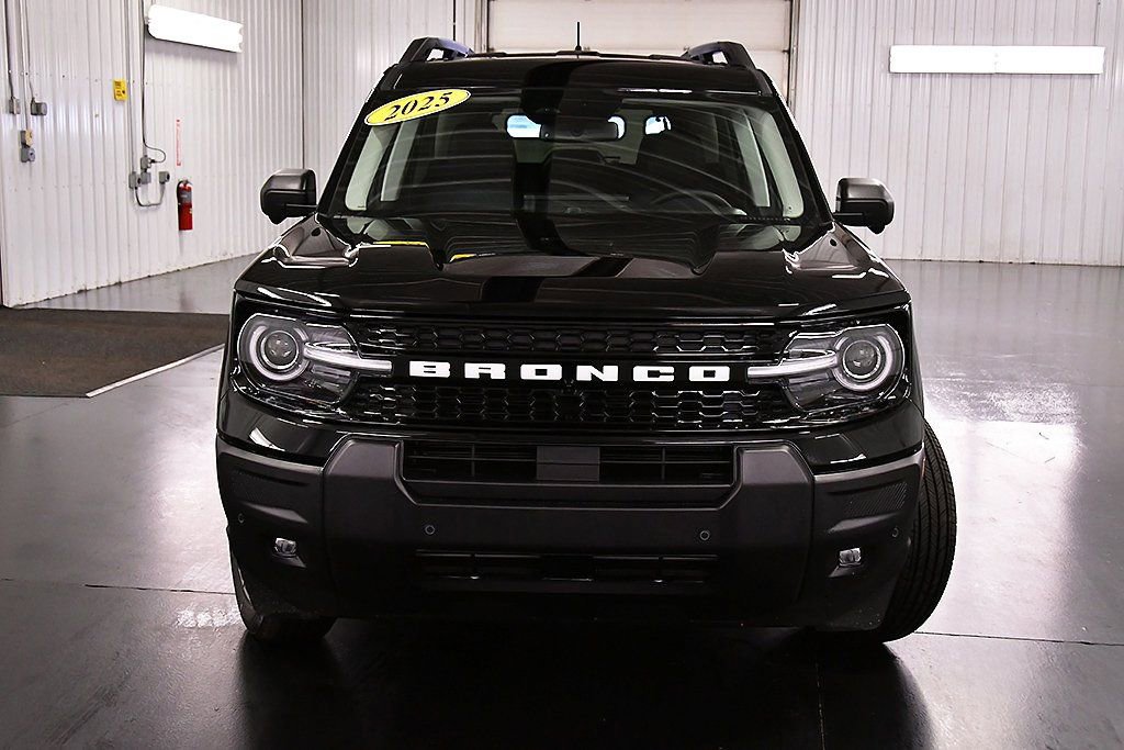 New 2025 Ford Bronco Sport Outer Banks w/ Outer Banks Tech Package+ image 2