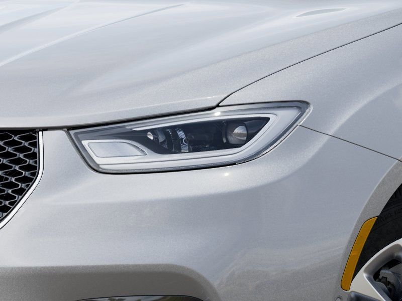 New 2026 Chrysler Pacifica Select AWD/4WD image 10