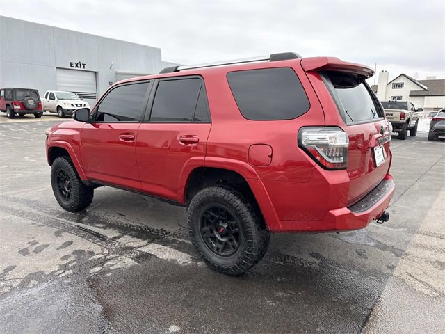 Used 2022 Toyota 4Runner SR5 Premium w/ Moonroof Package image 2