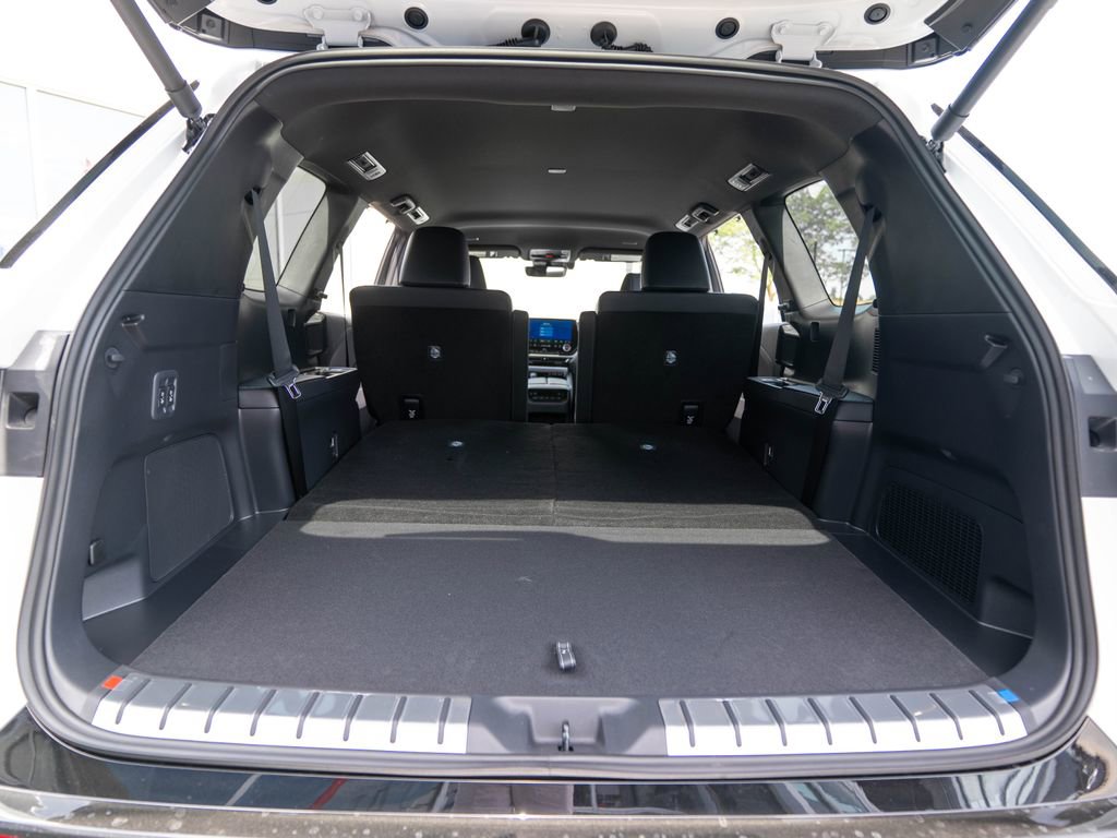 New 2026 Lexus TX 500h AWD image 37