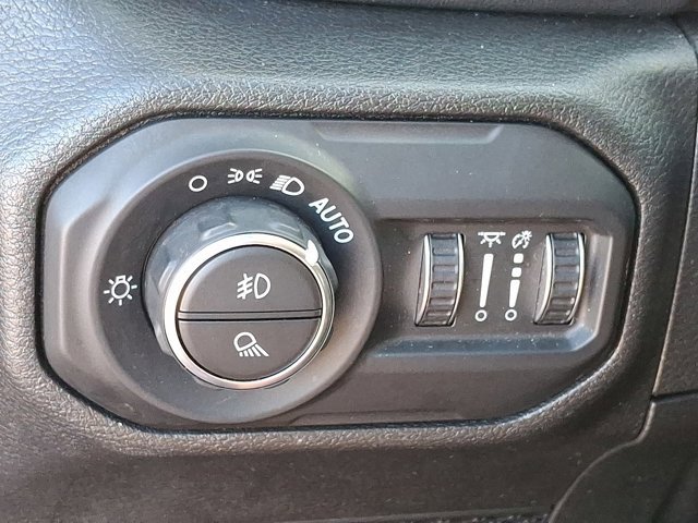 Certified 2021 Jeep Gladiator Overland image 31