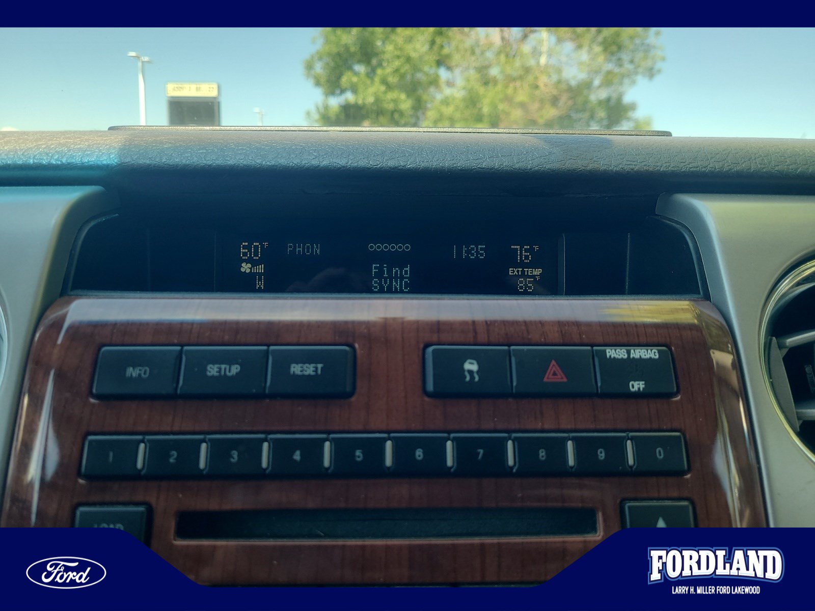 Used 2010 Ford F150 Lariat AWD/4WD image 27
