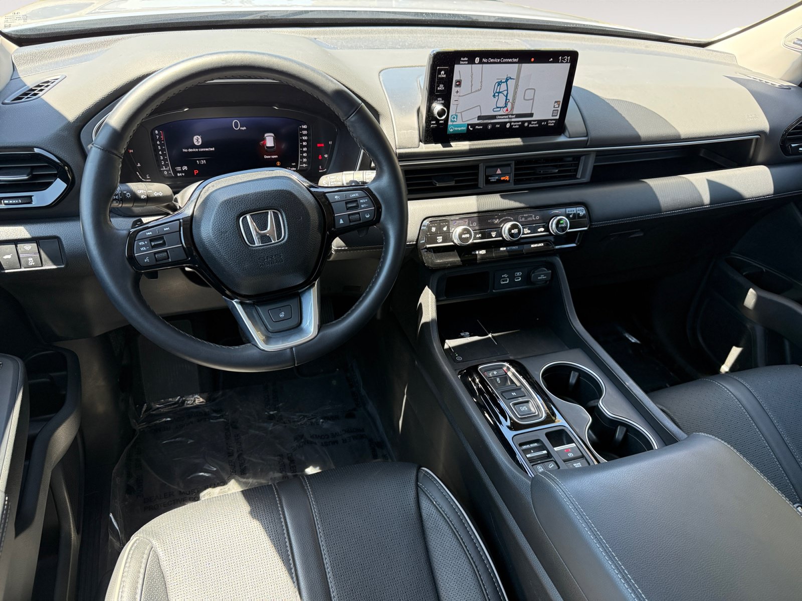 Used 2025 Honda Pilot Elite image 15