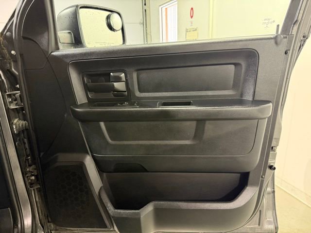 Used 2016 RAM 1500 Express AWD/4WD image 22