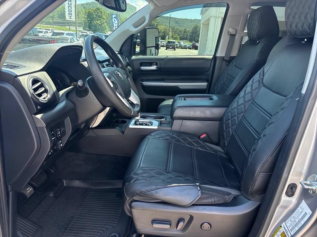 Used 2019 Toyota Tundra SR5 w/ SR5 Upgrade Package AWD/4WD image 9