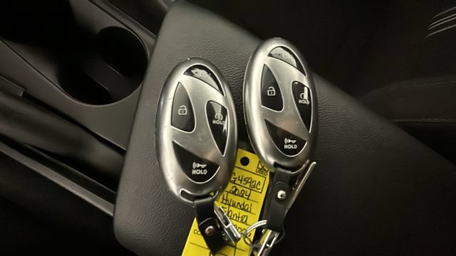 Certified 2024 Hyundai Elantra SEL FWD image 20