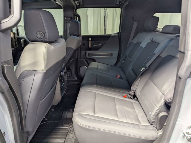 Used 2024 GMC Hummer EV 2X w/ LPO, Illumination Package image 9