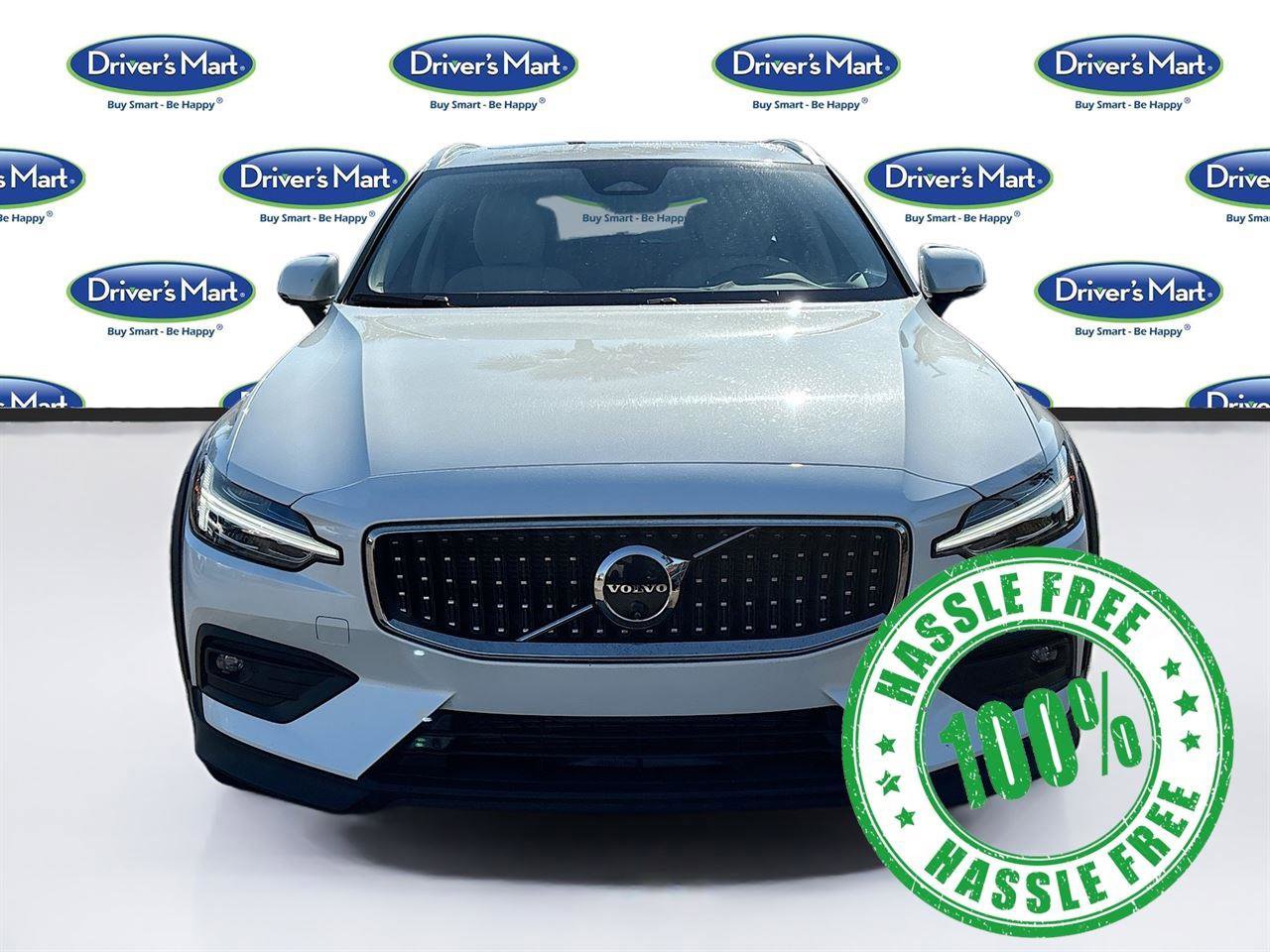 Used 2025 Volvo V60 B5 Cross Country Plus image 2