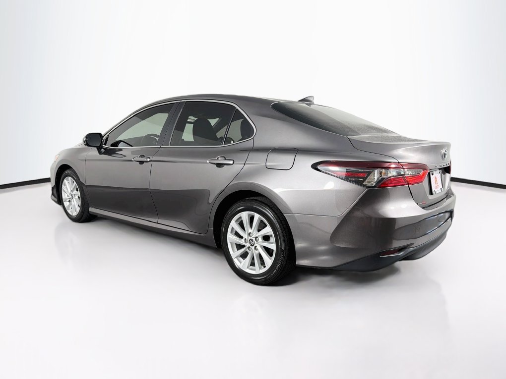 Used 2024 Toyota Camry LE FWD image 7