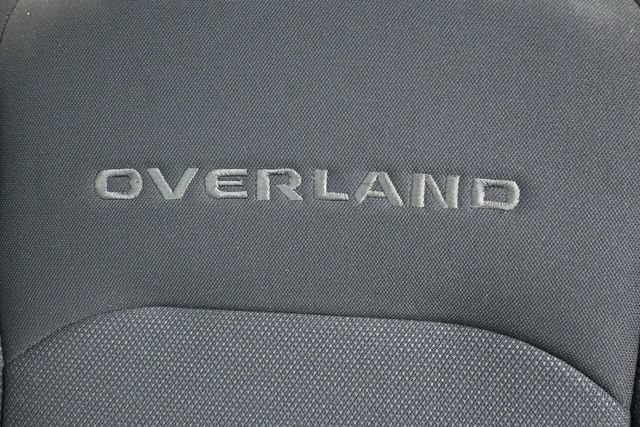 Used 2020 Jeep Gladiator Overland AWD/4WD image 19