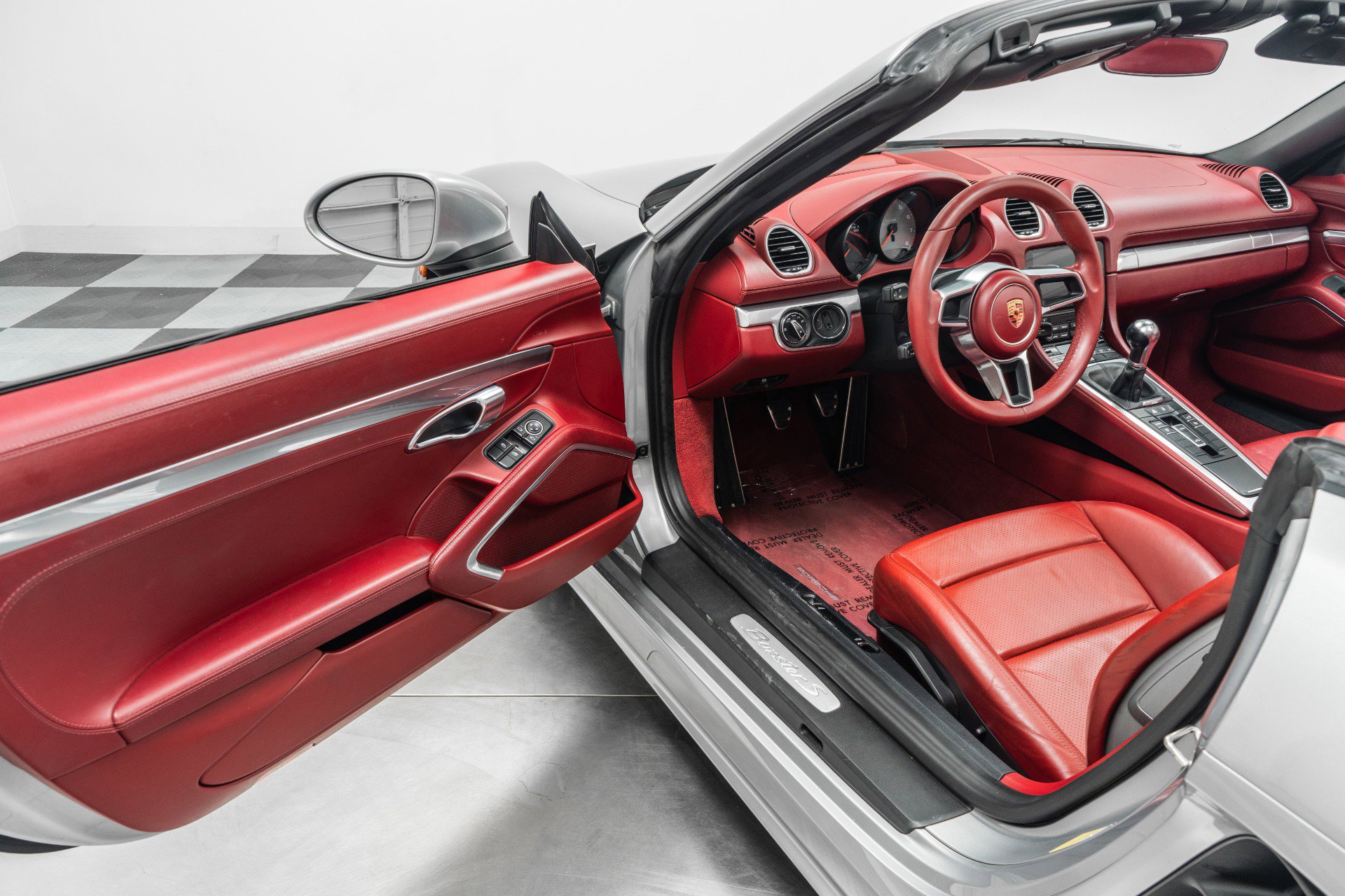 Used 2018 Porsche 718 Boxster S RWD image 20
