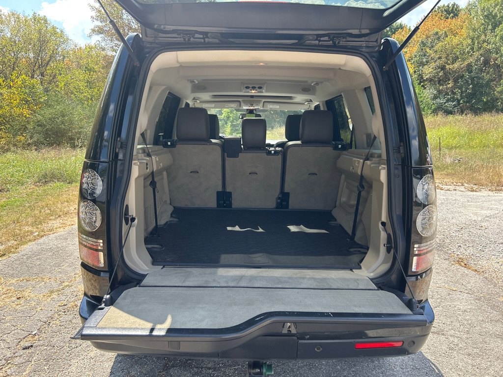 Used 2012 Land Rover LR4 HSE LUX AWD/4WD image 19